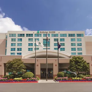 Hotel Embassy By Hilton Airport ****